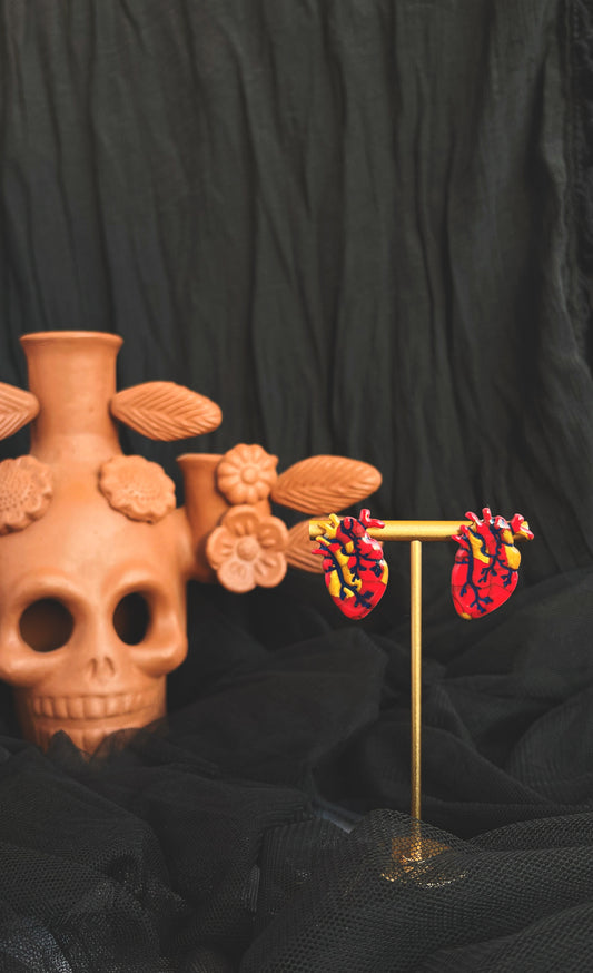 Corazón Sagrado Studs